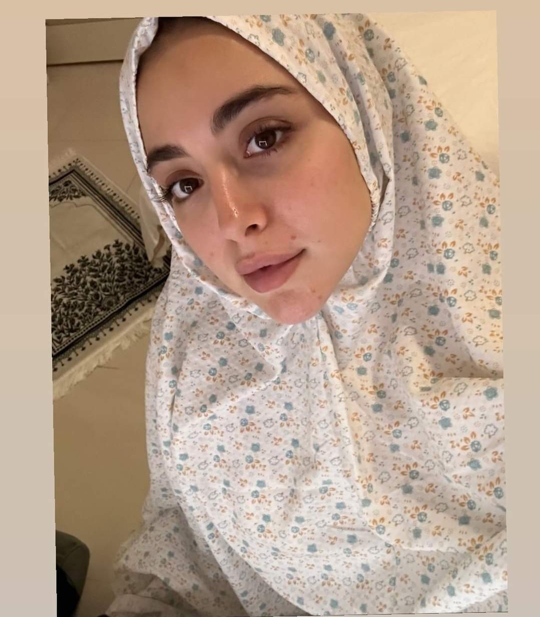 الفنانة هيا مرعشلي تفاجـ.ــئ المتابعين بأحدث صورها بالحجاب و الجمهور 