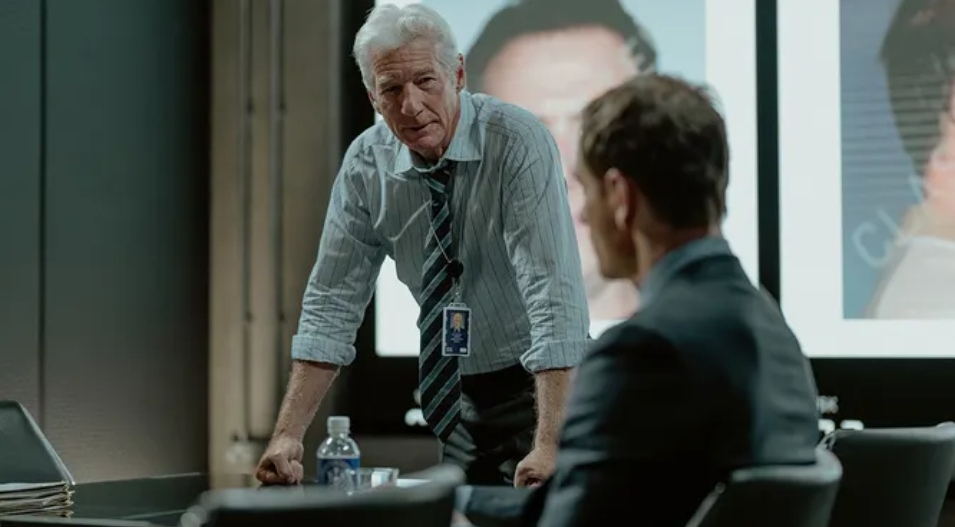 مشهد من فيلم The Agency
