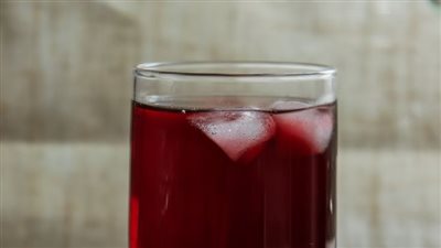فوائد شراب الكركديه وطريقة عمله