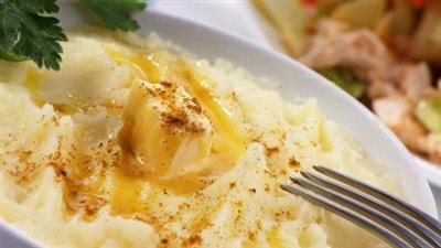 البطاطس المهروسة وصفة عالمية