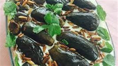 فتة مكدوس طبق مميز