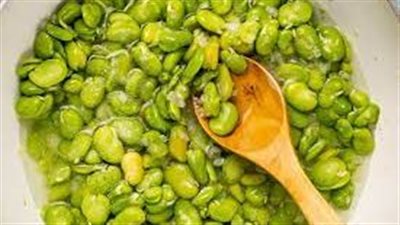 الفول الأخضر طبق لذيذ وغني بالفوائد