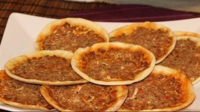  لحم بعجين لبناني طبق شهي وغني بالطعم