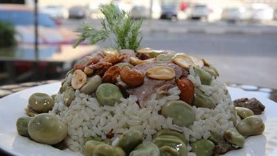 أرز بالفول طبق مثالي للعزومات
