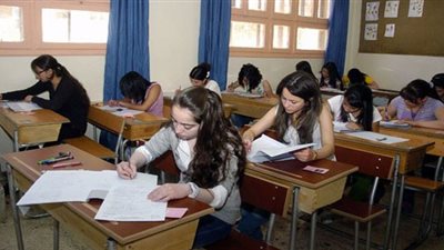 إقرار مشروع قانون الرسوم المالية المستوفاة من طلاب الشهادات العامة