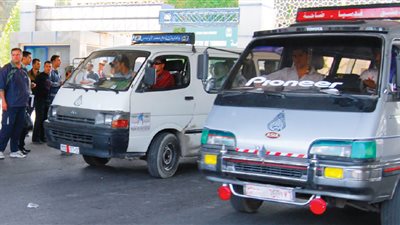 العيدية ممنوعة للسائقين.. شكاوى عن امتناع السرافيس عن «تأدية خدمة» في دمشق !!