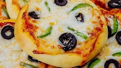 ميني بيتزا بعجينة سحرية اخف من الريش