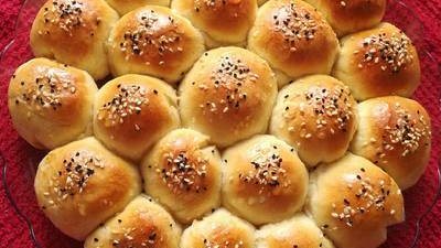 خلية نحل هشة وقطنية كالغيم