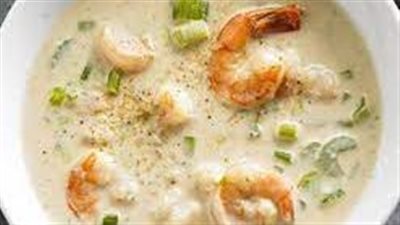 شوربة الجمبري بالكريمة طبق غني بالطعم والفوائد