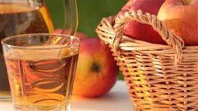 عصير التفاح مشروب لذيذ وغني بالفوائد