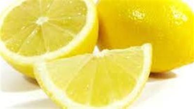 أضرار الليمون على المعدة