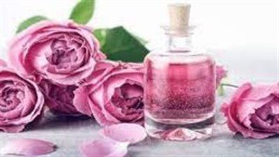 كيف يستخدم ماء الورد