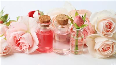 ماء الزهر وماء الورد