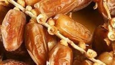 من ماذا يتكون التمر