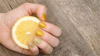 كيفية إزالة الصبغة من اليدين: 7 طرق فعالة