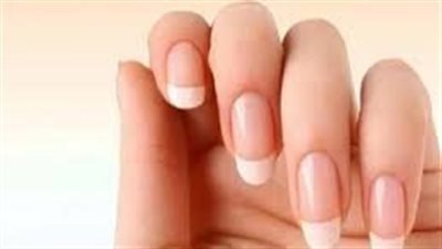 طرق تطويل الأظافر بسرعة: 5 نصائح فعّالة ووصفتان مجربتان