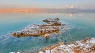 هل هناك مخاطر عند زيارة البحر المېت