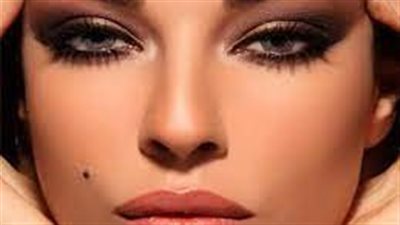 حبة الخال: علامة جمال أم خطړ خفي؟