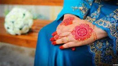 كيف أجعل الحناء غامقة: رحلةٌ نحو لونٍ غنيٍّ وثابتٍ