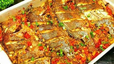 طريقة عمل صينية سمك بلطي بالخلطة
