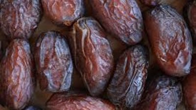 التمر: غذاء للشعر وسرّ جماله