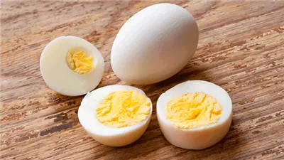سبب وضع الحجارة عند القيام بسلق البيض