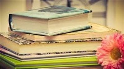 عِبَرٌ ودروسٌ منْ قصصِ الكتابِ