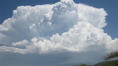 ماذا يطلق على الغيوم الرقيقه والناعمه