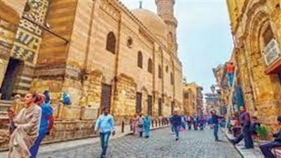 تعبير عن شارع المعز جاهز