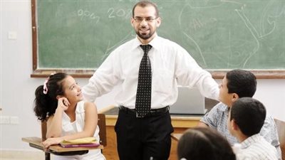تعبير عن واجبنا نحو المدرسة والمعلمين