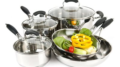 طرق بسيطة ورائعة لتنظيف مقالي الطهي