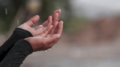 تفسير حلم الدعاء تحت المطر