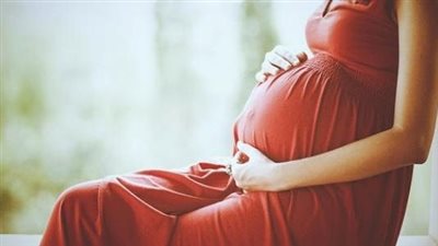 تفسير رؤية عزباء حامل في المنام لابن سيرين