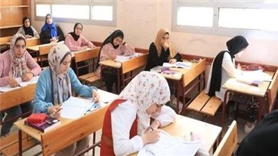  ادرس بذكاء وليس بجهد: دليل طلاب الثانوية العامة