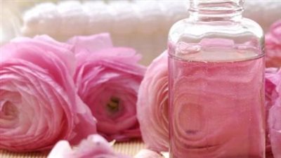 Rose Water: Its Many Benefits for Women