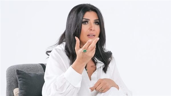 منى الشاذلي 