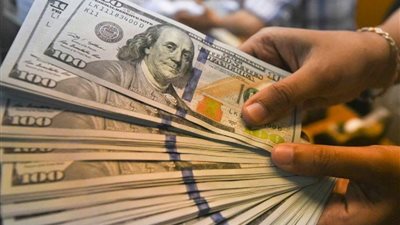 سعر الدولار في السوق الموازي ليوم الجمعة 22-11-2024.. السوق السوداء تواصل الارتفاع
