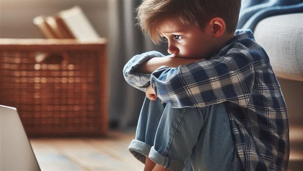 طفل يتعرض للتنمر