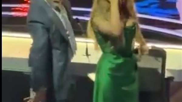 باسم يوسف يقلد نجوى