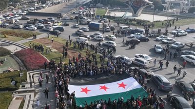 سوريا تتنفس من جديد: إلغاء حظر التجول وصړخة العدالة في زمن التغيير
