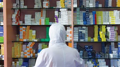 السيناريو ذاته يتكرر.. وزارة الصحة تدرس إمكانية رفع أسعار «الأدوية المڤقودة» من الصيدليات !!