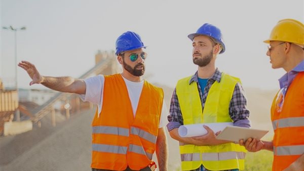 مهندسون في شركات