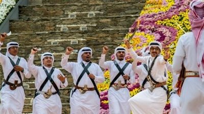 الفعاليات الثقافية في الخليج: مهرجانات تحتفي بالتراث والفنون المحلية