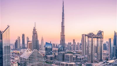 كيف أصبحت دبي مركزاً عالمياً للابتكار والتكنولوجيا