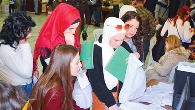 بدء التقدم إلى مفاضلة «دمشق» وعدد مقاعدها 2650 أقلهم لـ«الإعلام» … خفض مقاعد التعليم المفتوح في 4 جامعات بواقع 6500 طالب !!