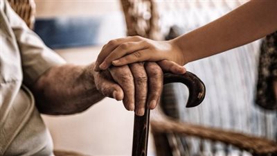 النشاط البدني لكبار السن : فوائده ونصائح لممـارسته