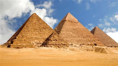 قصة بناء الاهرامات 