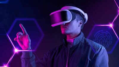جيل إكس وجيل زد يرفضان محاولات زوكربيرغ للسيطرة على الفضاء الرقمي