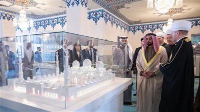مشاركة سيف بن زايد في ندوة دولية حول الأسرة