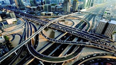 متابعة تطوير الطرق الاستراتيجية في دبي